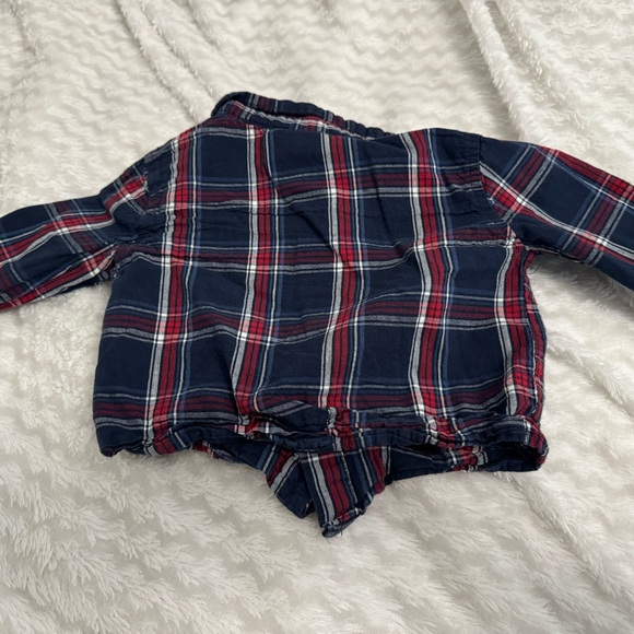 #20 Top - Picture 2 of 4